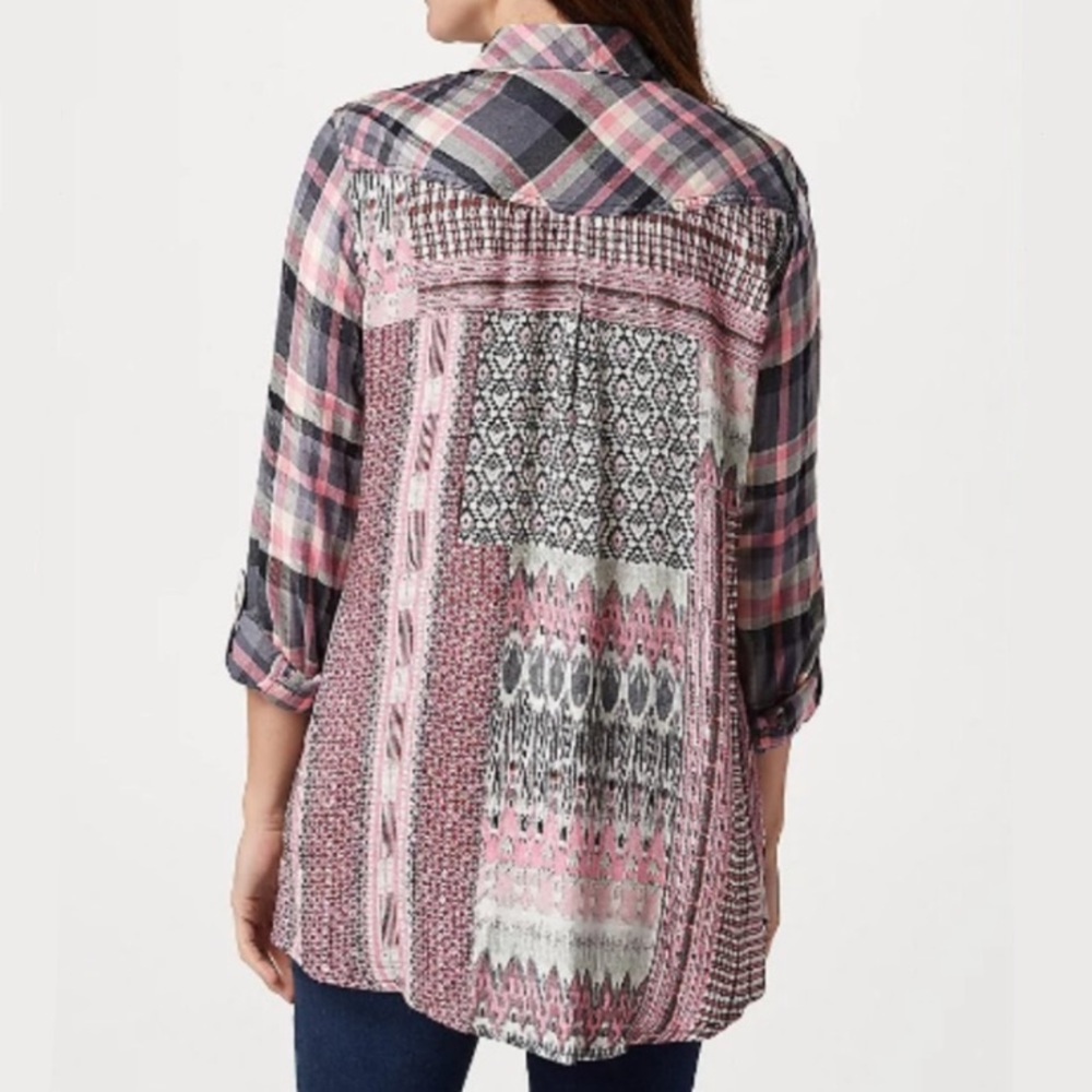 Tolani Pink Gray Plaid Print Back Button Front Tunic Top Relaxed Fit Shirt
